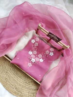 Organza suit set with beaded handwork