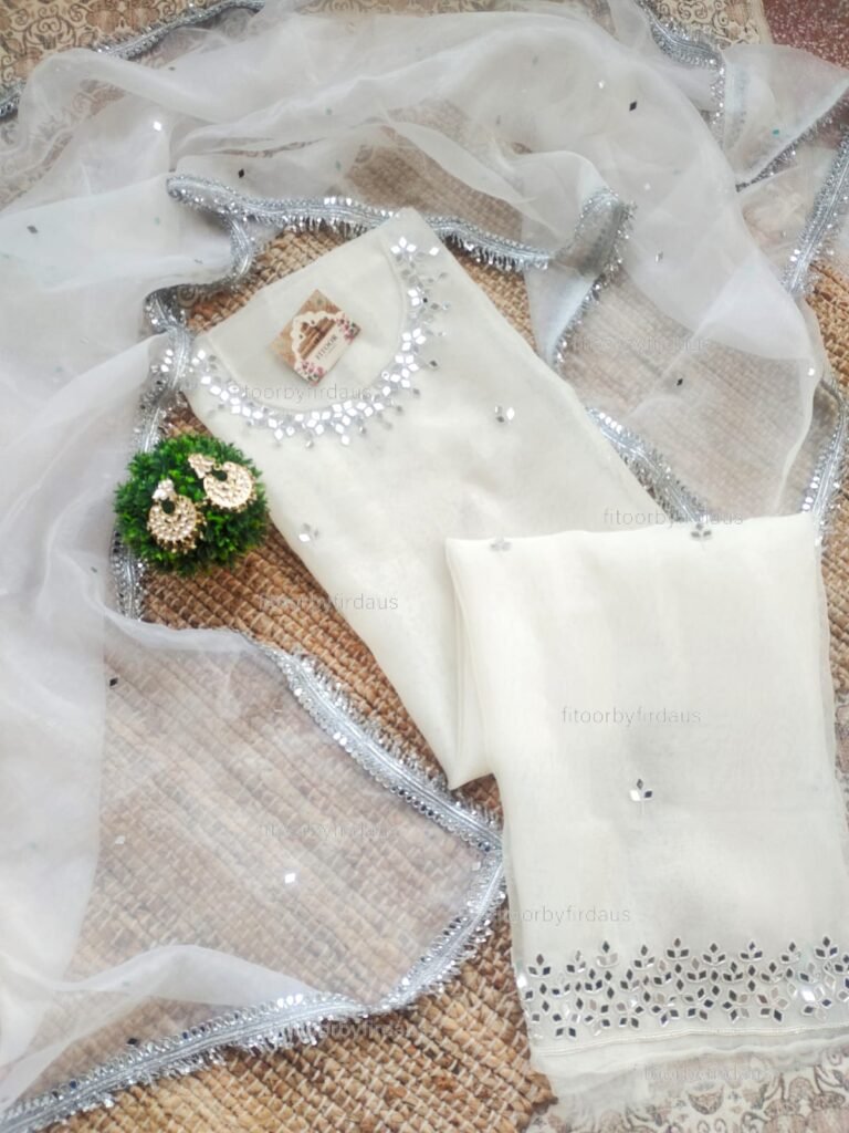 Organza suit set with mirror work